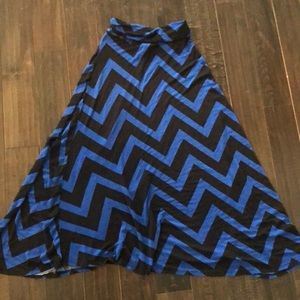 🎉SALE🎉Chevron Print Maxi Skirt